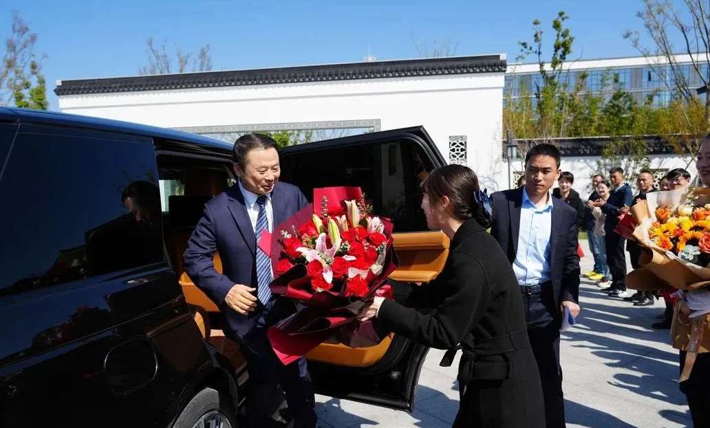 凤凰彩票·(中国区)官方网站