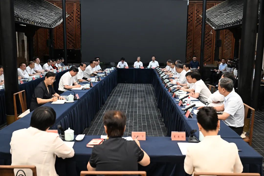 凤凰彩票·(中国区)官方网站