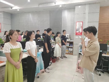 8月主题党日精选|清廉有我，，，斗争未来-新闻动态-天能控股集团 - 贡献绿色能源，，，创立优美生涯。。。。。。