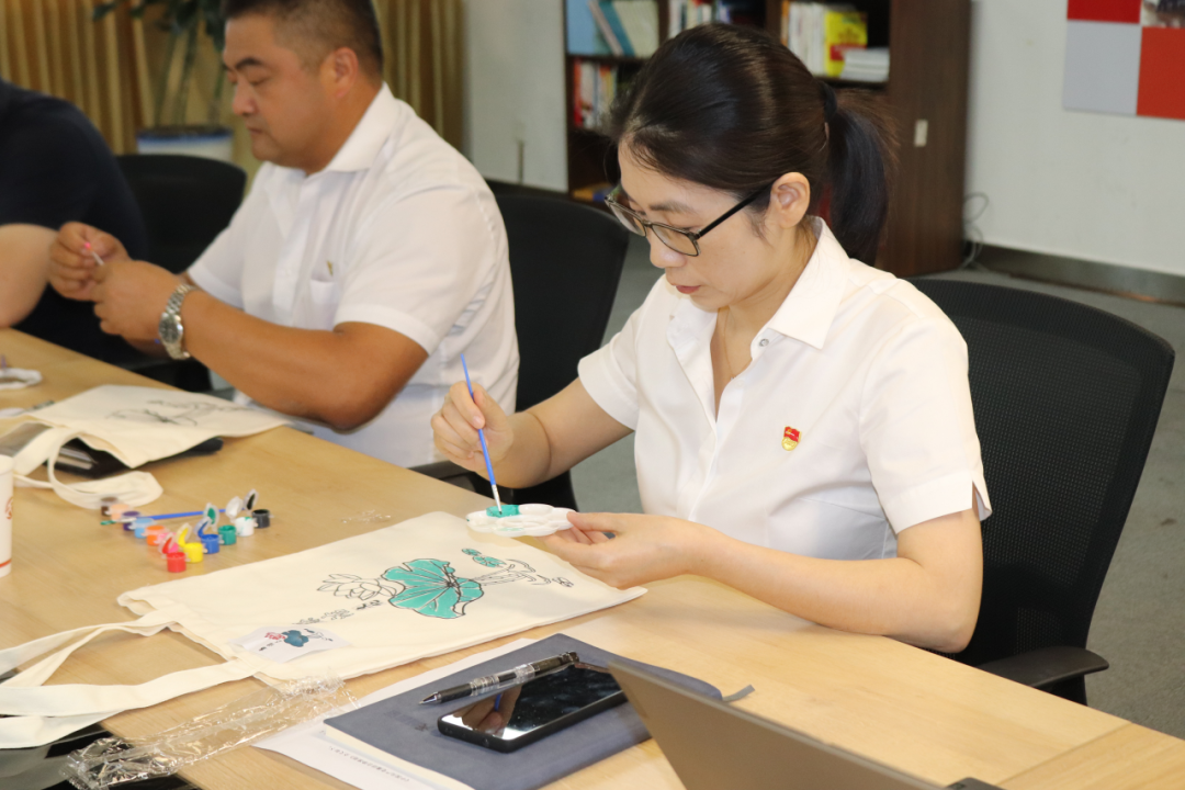 8月主题党日精选|清廉有我，，，斗争未来-新闻动态-天能控股集团 - 贡献绿色能源，，，创立优美生涯。。。。。。