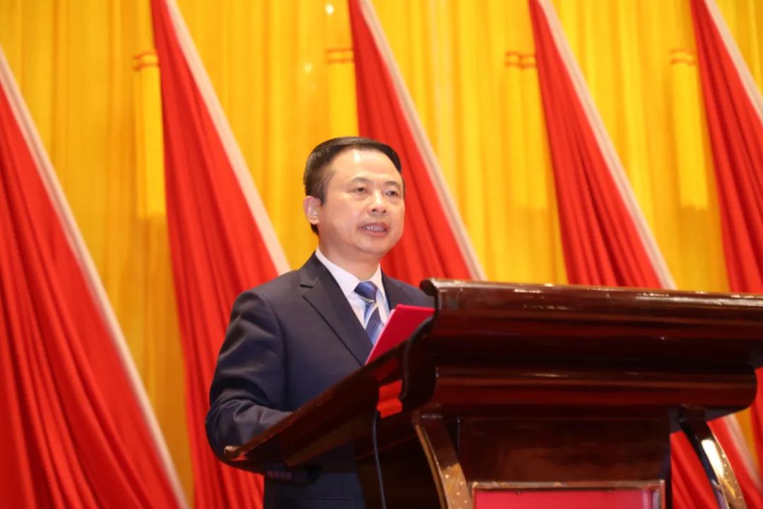 @所有天强人，，，，，一起往返首精彩的2022-新闻动态-天能控股集团 - 贡献绿色能源，，，，，创立优美生涯。。。。。。