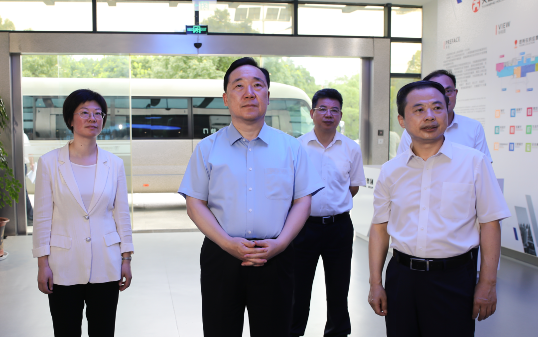 @所有天强人，，，，，一起往返首精彩的2022-新闻动态-天能控股集团 - 贡献绿色能源，，，，，创立优美生涯。。。。。。