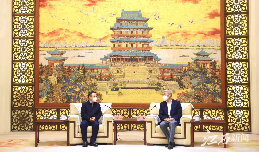 @所有天强人，，，，，一起往返首精彩的2022-新闻动态-天能控股集团 - 贡献绿色能源，，，，，创立优美生涯。。。。。。