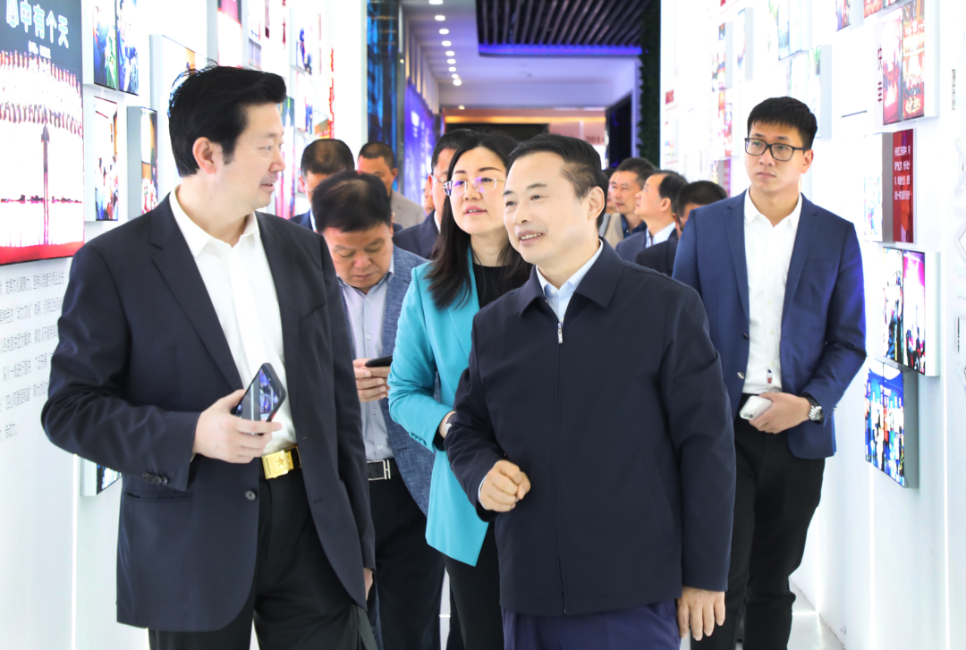湖商“创业立异创富”主题沙龙首场运动在天能举行-新闻动态-天能控股集团 - 贡献绿色能源，，创立优美生涯。。。。