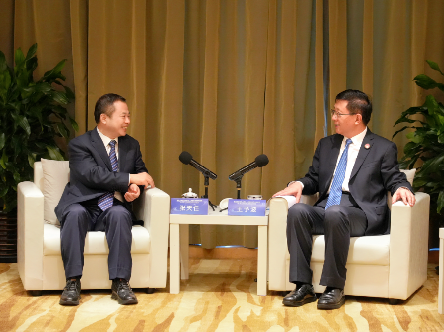 云南省委副书记、省长王予波会见张天任董事长-新闻动态-天能控股集团 - 贡献绿色能源，，，，创立优美生涯。。。。